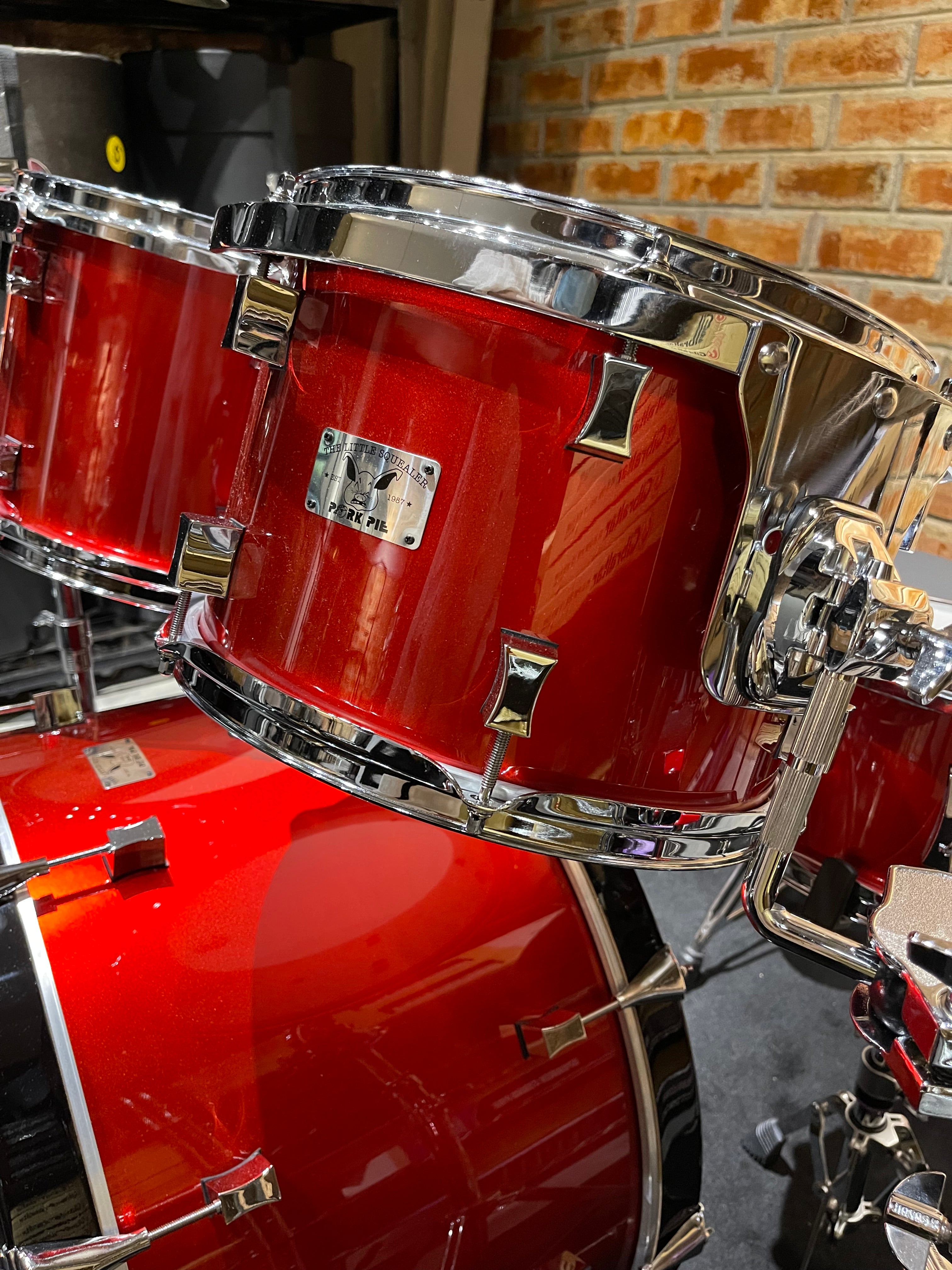 Pork Pie Drum Kit  Little Squealer Fire Red, 6 pieces 50/50 Mahogany/Birch Wood, w/Cases